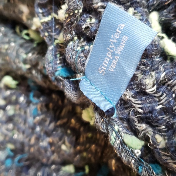 VERA WANG Cable Knit scarf. EUC, Super Soft, Grey, Blue, Green - Picture 3 of 5